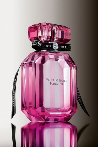 عطر ویکتوریا سکرت بامب شل اصل از شرکت لوزی سوییس_گرمی(دکانت)_ Victoria Secret Bombshell
